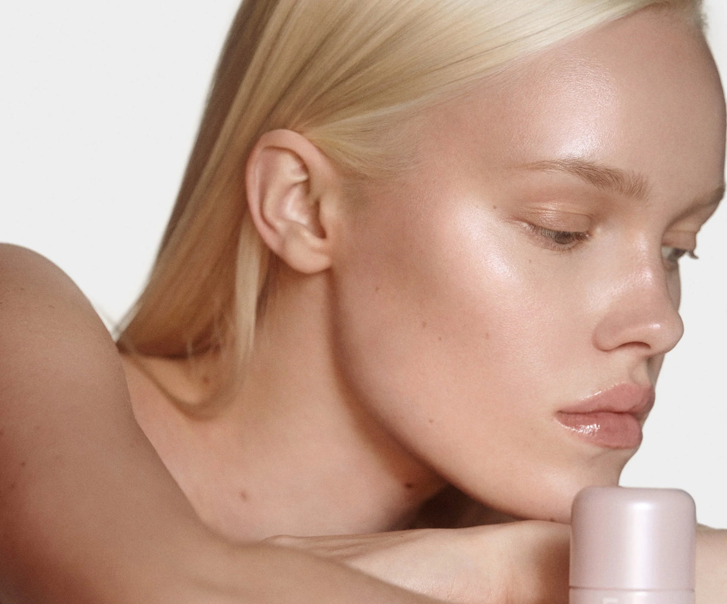 Rhode Highlight Milk (4 shades)